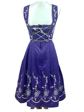 Trachten Haus German Oktoberfest Dirndl Dress Embroidered Floral Bavarian